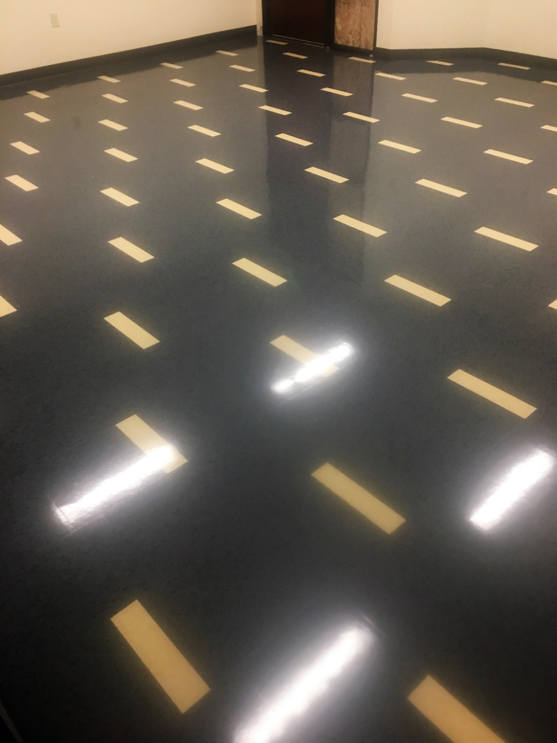 Boyce - Northwest Corporate Park (waxed floors)